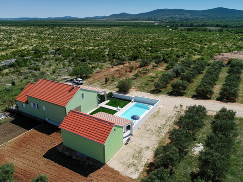 Green Escape Holiday House