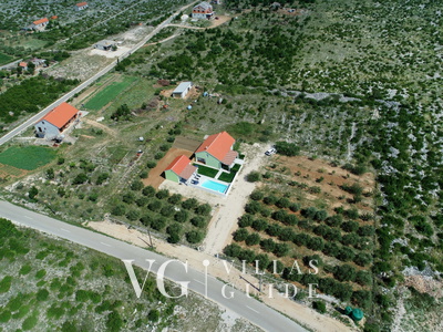 Green Escape Holiday House