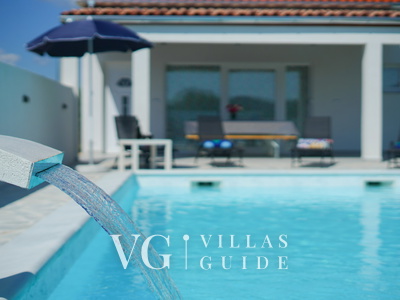 Green Escape Holiday House Pool