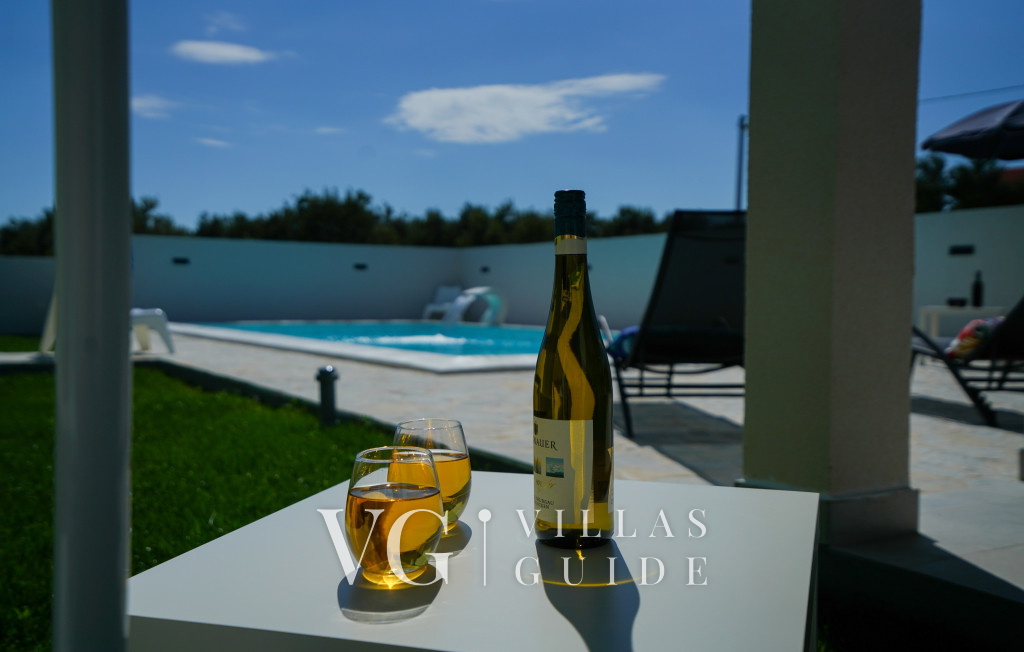 Green Escape Holiday House Pool