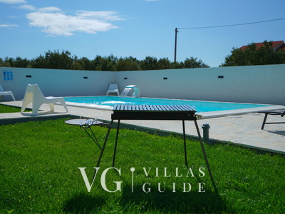 Green Escape Holiday House Pool