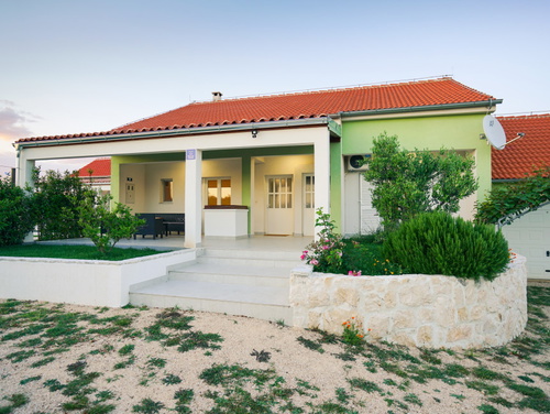 Green Escape Holiday House