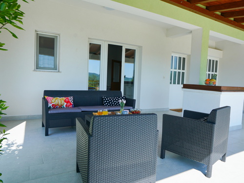 Green Escape Holiday House