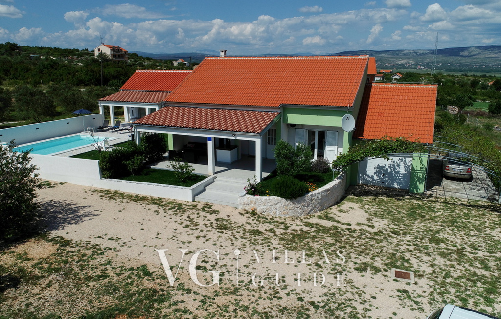 Green Escape Holiday House