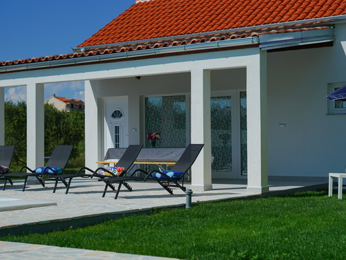 Green Escape Holiday House