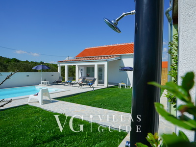 Green Escape Holiday House