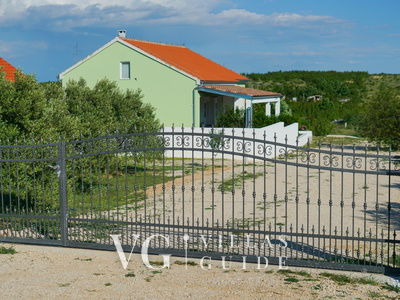 Green Escape Holiday House