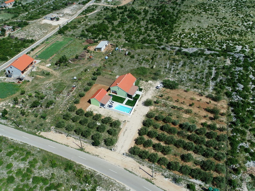 Green Escape Holiday House