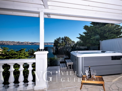 Apartman 2 Villa Figs whirpool & beachfront & seaview