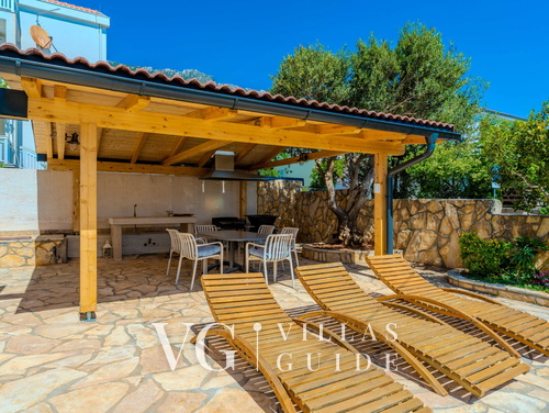 Apartman Figs 2 beachfront&whirpool- Karlobag Cesarica