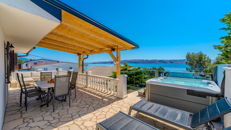 Apartman Figs 2 beachfront&whirpool- Karlobag Cesarica