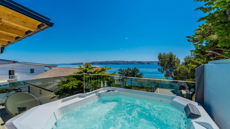 Apartman Figs 2 beachfront&whirpool- Karlobag Cesarica