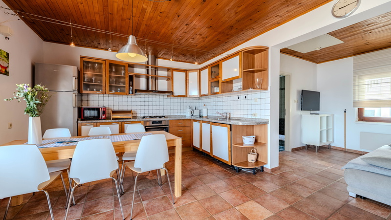 Apartman Figs 2 beachfront&whirpool- Karlobag Cesarica