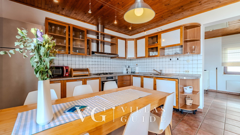 Apartman Figs 2 beachfront&whirpool- Karlobag Cesarica Kuhinja