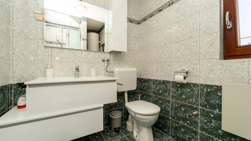 Apartman Figs 2 beachfront&whirpool- Karlobag Cesarica