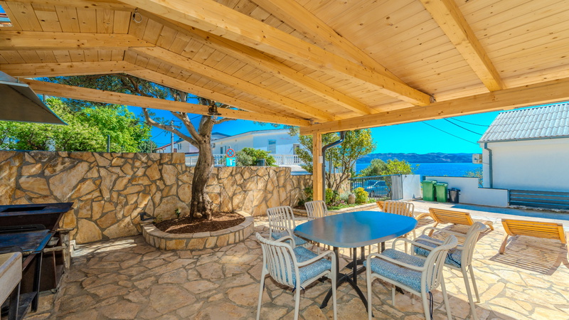 Apartman Figs 2 beachfront&whirpool- Karlobag Cesarica