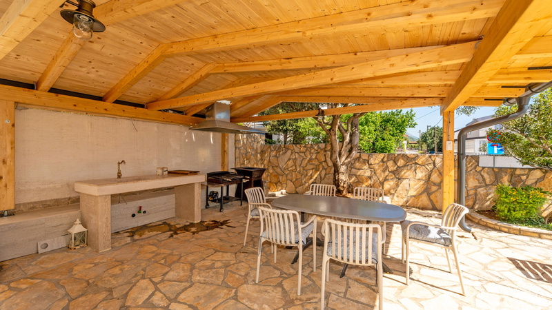 Apartman Figs 2 beachfront&whirpool- Karlobag Cesarica