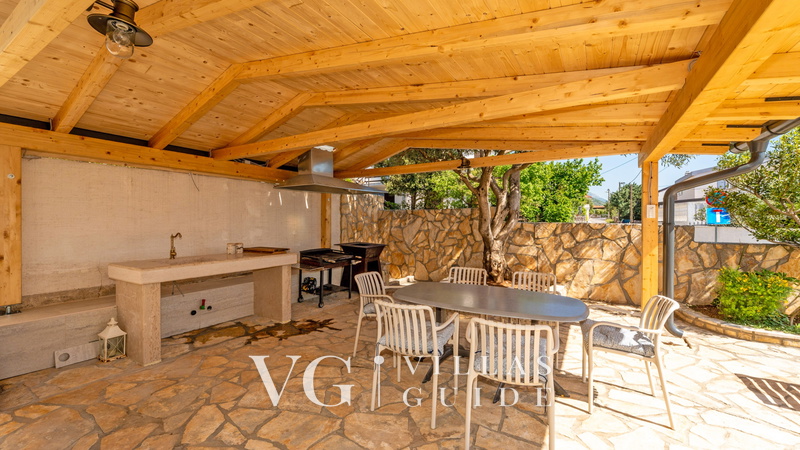 Apartman Figs 2 beachfront&whirpool- Karlobag Cesarica