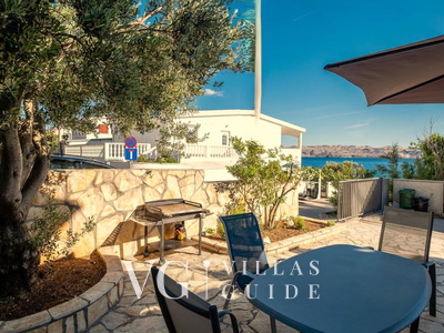 Apartman 1 Villa Figs whirpool & beachfront & terrace