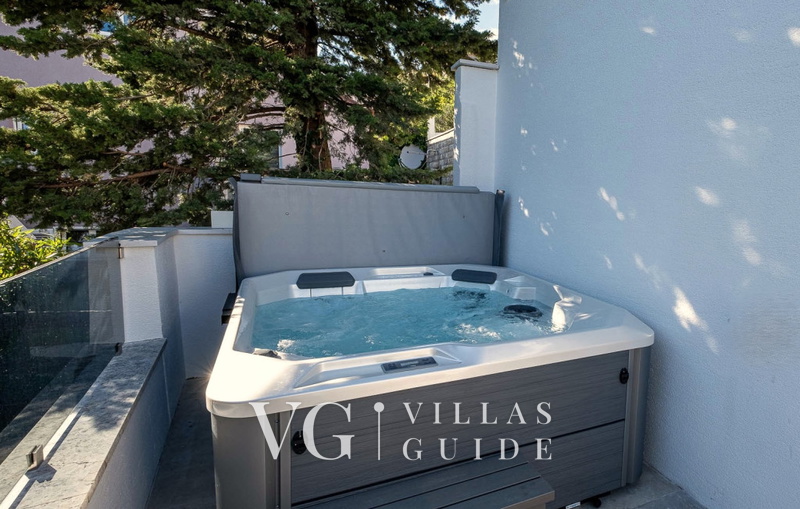 Apartman 1 Villa Figs whirpool & beachfront & terrace