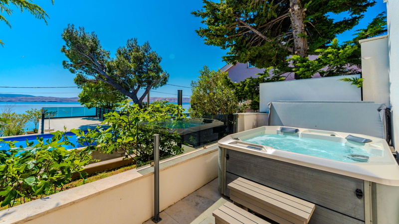 Apartman 1 Villa Figs whirpool & beachfront & terrace
