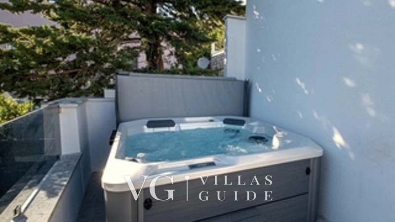 Apartman 1 Villa Figs whirpool & beachfront & terrace