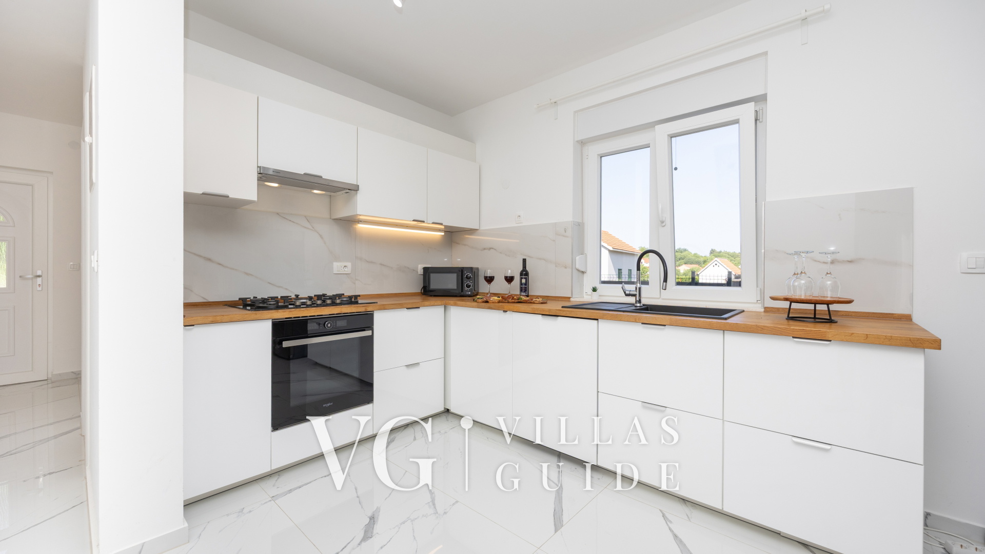 Villa Ivan - Primorski Dolac Küche