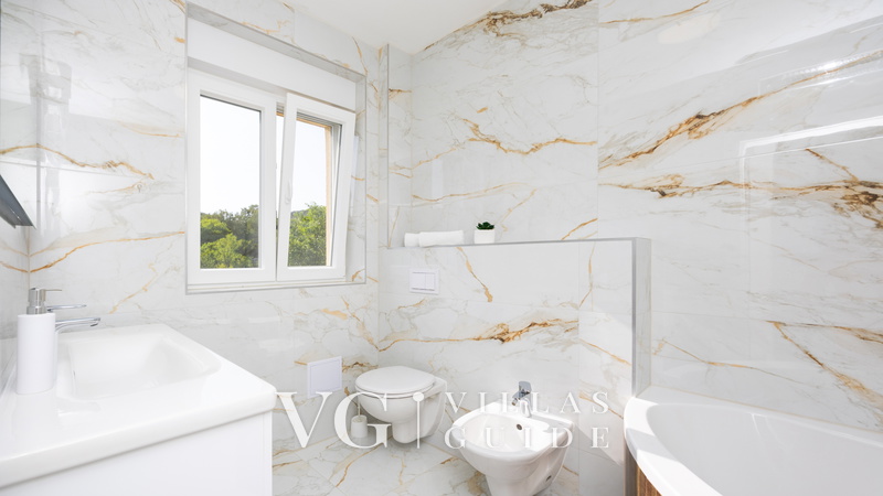 Villa Ivan - Primorski Dolac Bagno