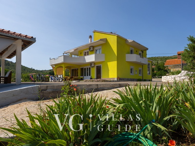 Holiday home Neda Giardino e esterni della proprietà