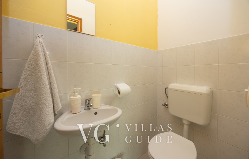 Holiday home Neda Toilette per gli ospiti