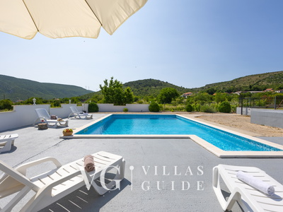 Holiday home Neda Pool