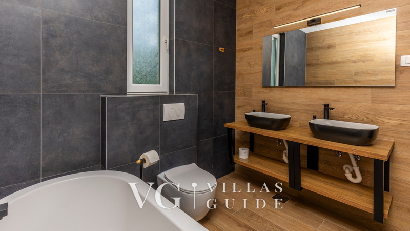 Villa Luminosa Badezimmer