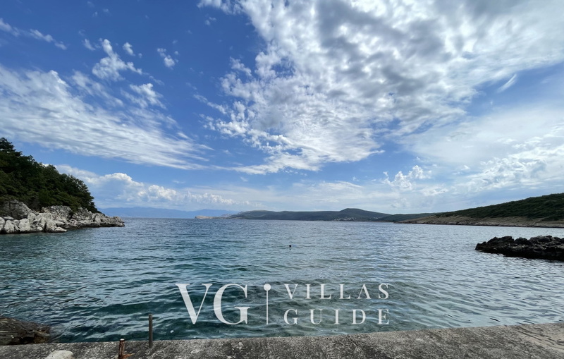 Villa Ruby beachfront