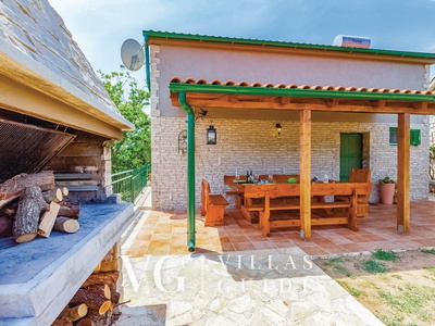 Villa Ruby beachfront