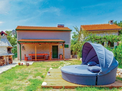 Villa Ruby beachfront