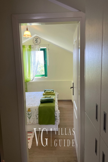 Villa Ruby beachfront Bedroom