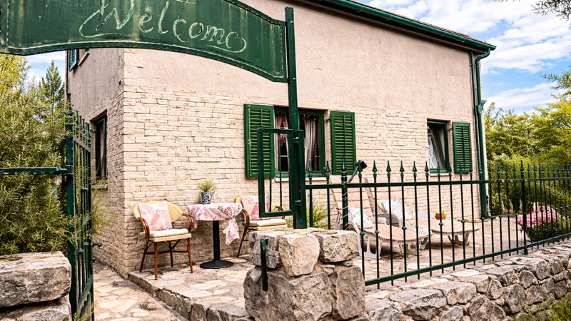 Villa Ruby beachfront