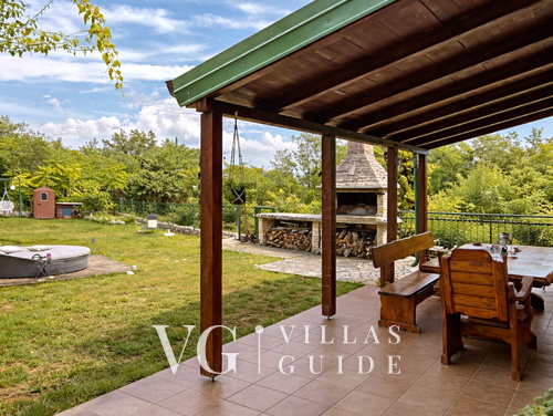 Villa Ruby beachfront