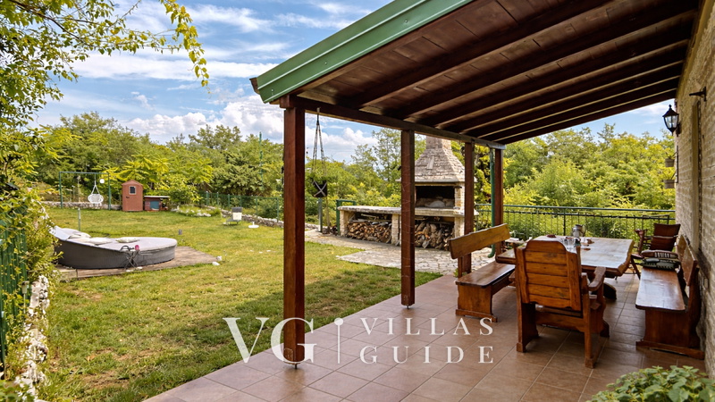 Villa Ruby beachfront