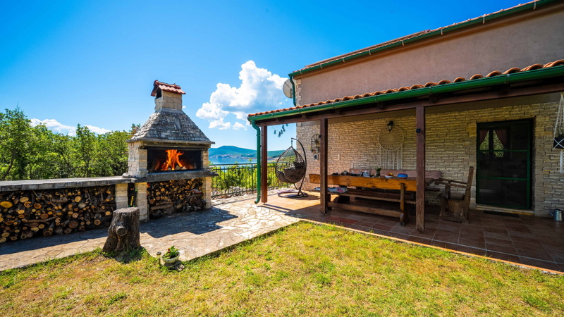 Villa Ruby beachfront