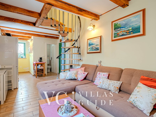 Villa Ruby beachfront