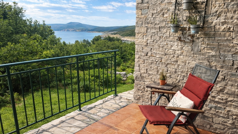 Villa Ruby beachfront