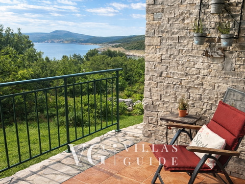 Villa Ruby beachfront