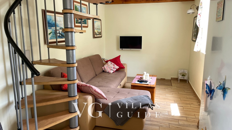 Villa Ruby beachfront Living room