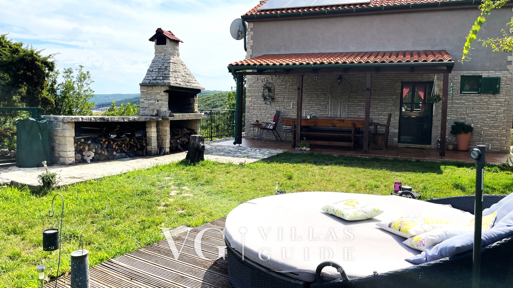 Villa Ruby beachfront