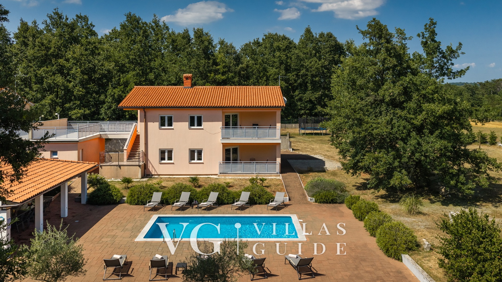 Villa Roberta Garden and property exterior