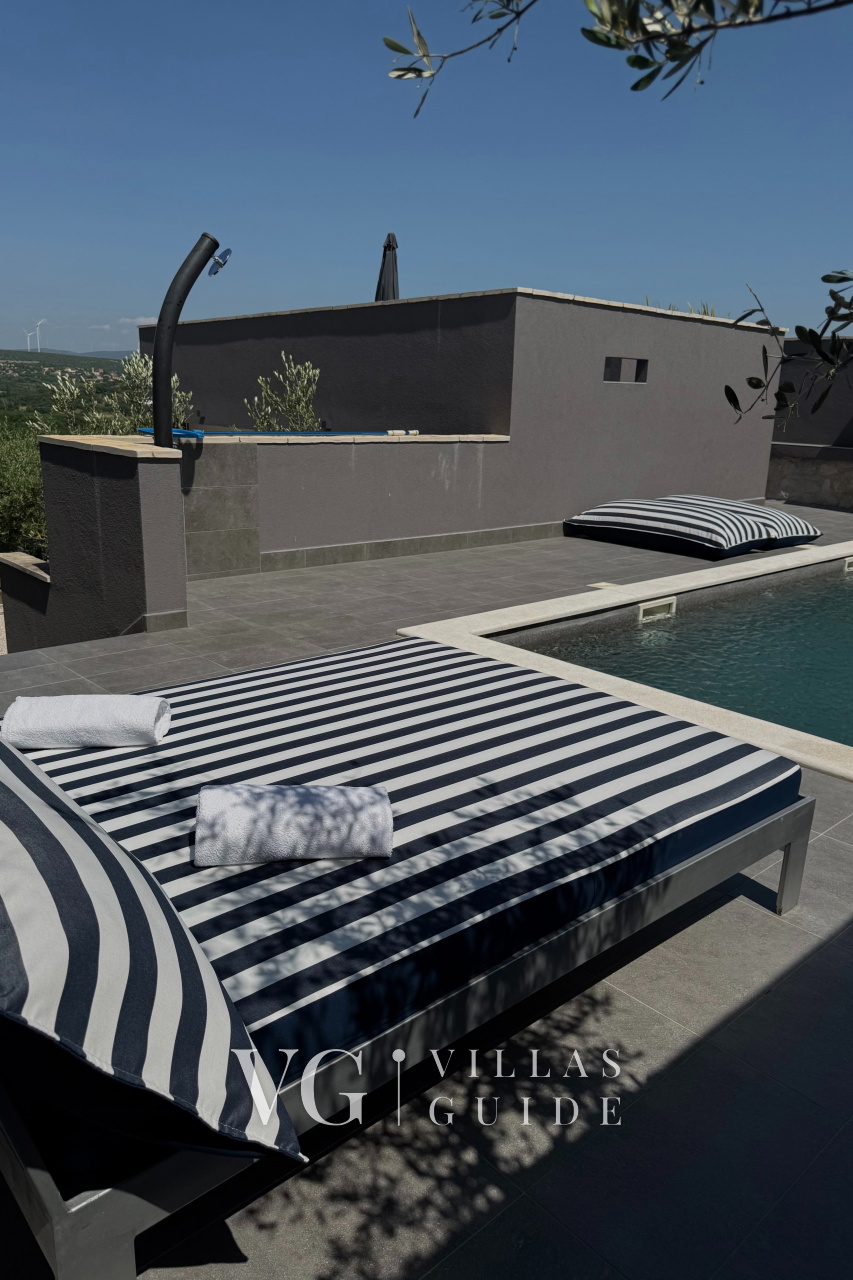 Villa House S Piscina