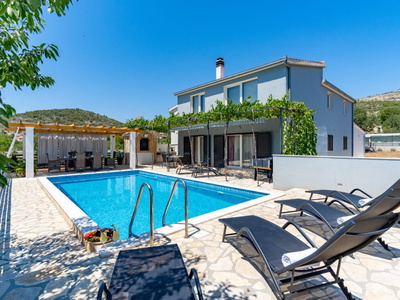 Ferienhaus Trogir - Primorski Dolac