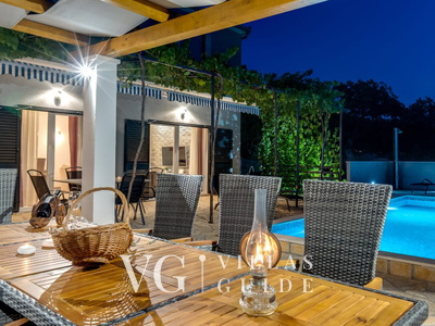 Holiday home Silvija Dvorište i vanjski dio objekta