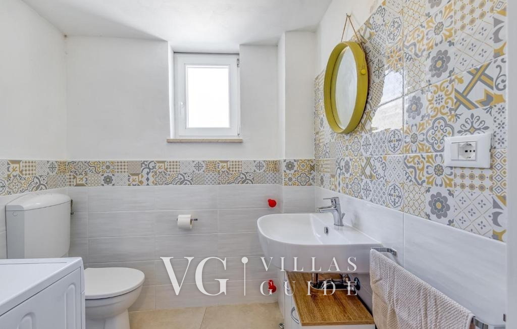 Villa Butterfly Bathroom